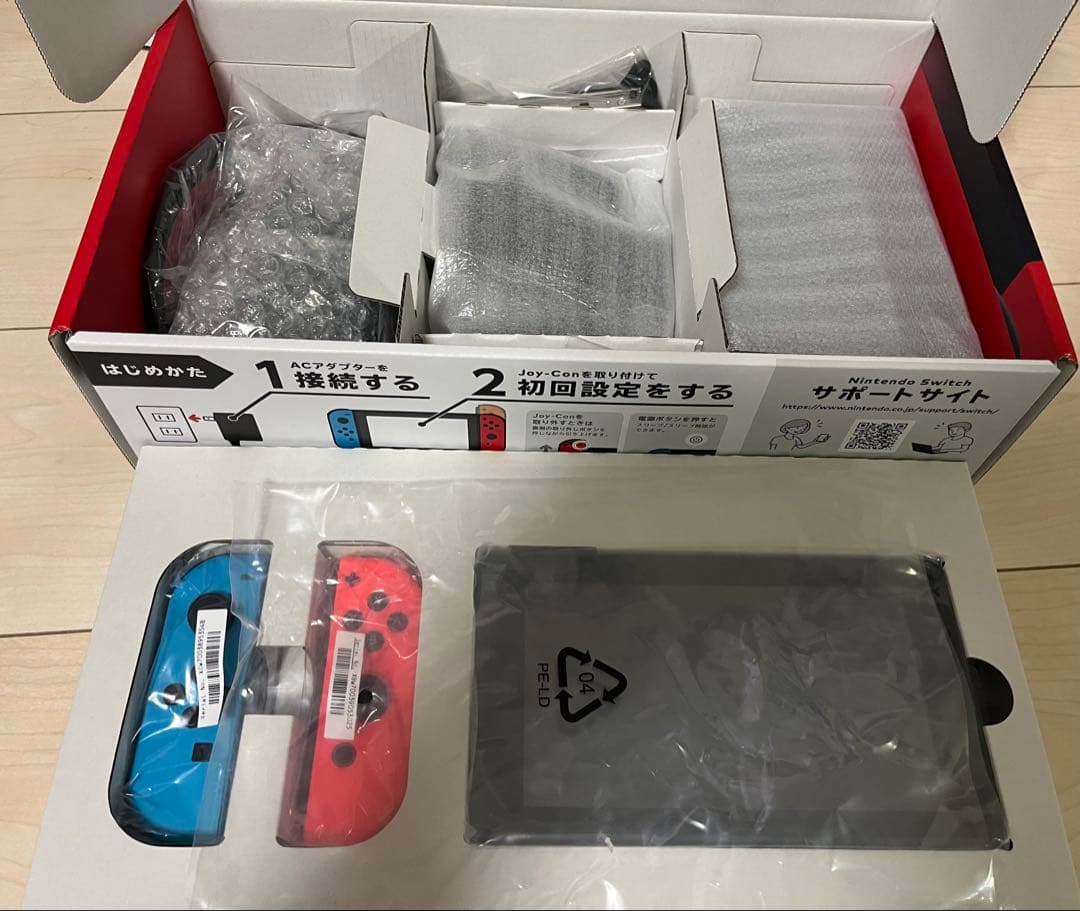 Nintendo Switch 本体 青/赤 　マリオカート8dxセット