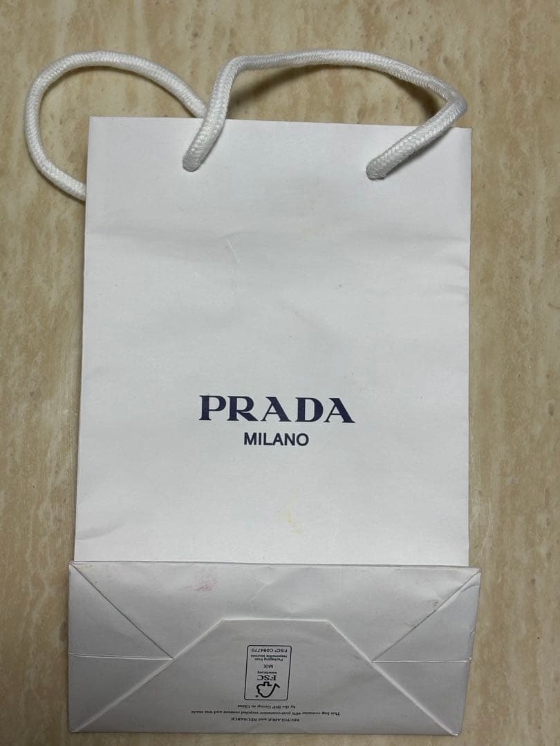 キ*ド様 新品未使用PRADAプラダbanana&flameバナナフレイムプリン