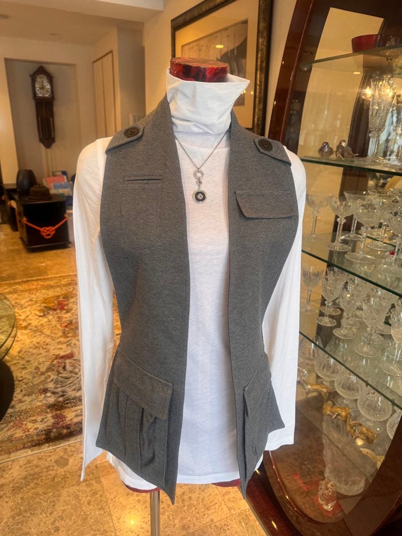 ブルネロクチネリBRUNELLO CUCINELLI 薄手ジャケット+ベスト