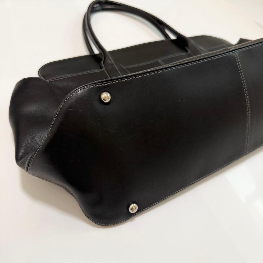 Tod's トッズ　ビジネス　ボストン　バッグ　大容量　A4可　トートバッグ　黒