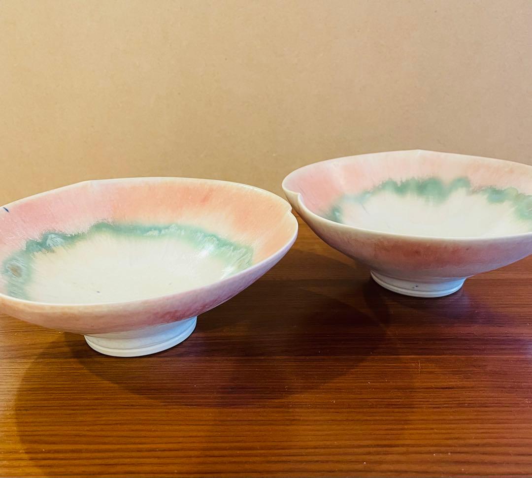 中園晋作さんの陶器のピンクと緑のボウル2個セット