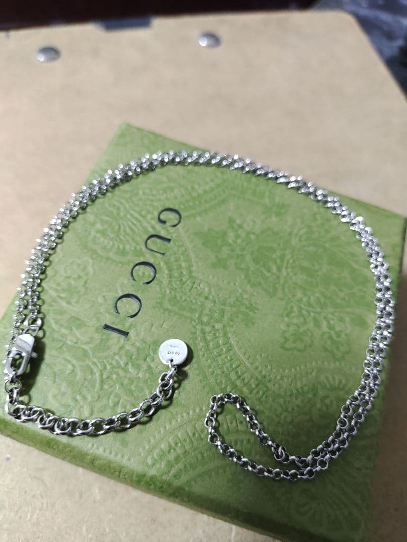 美品GUCCIグッチ シルバー925チェーンネックレス イタリア製 高級感あり