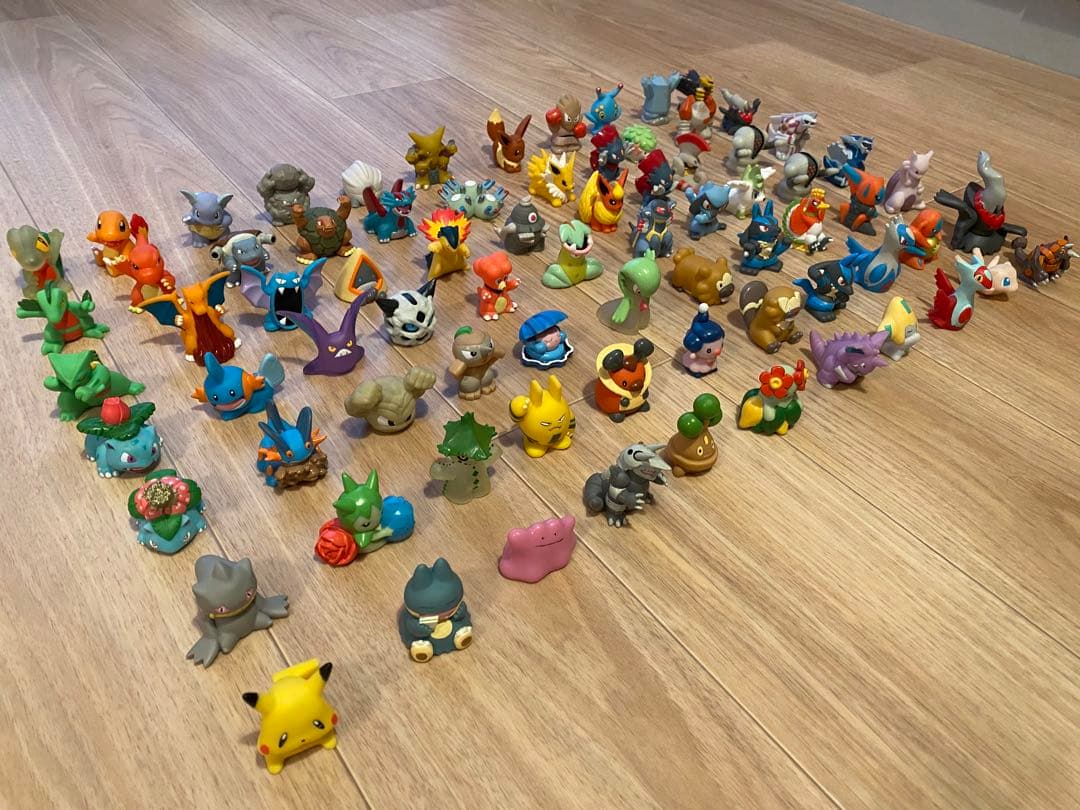ポケモンフィギュア　77体セットまとめ売り