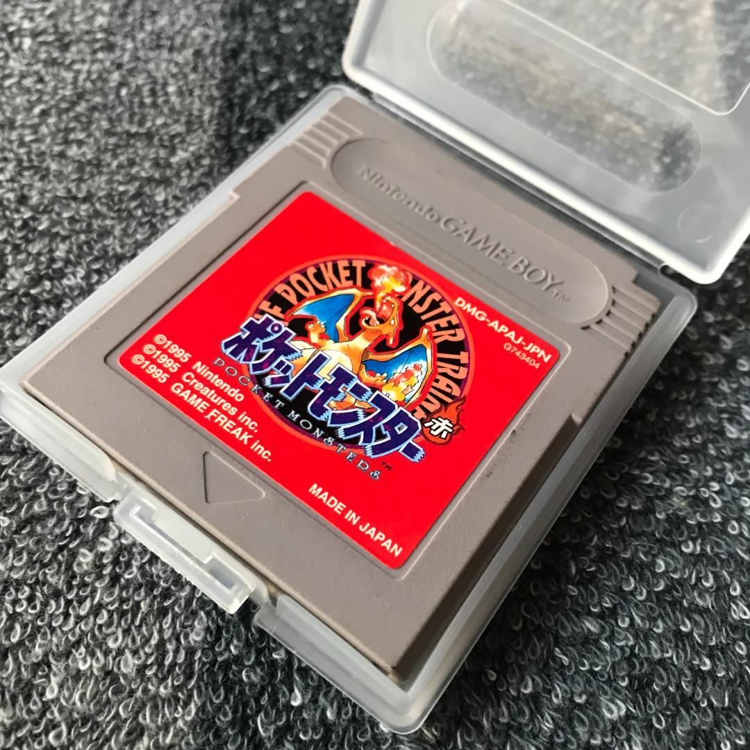 ゲームボーイ　ポケモン　ピカチュウ　(赤バージョン）