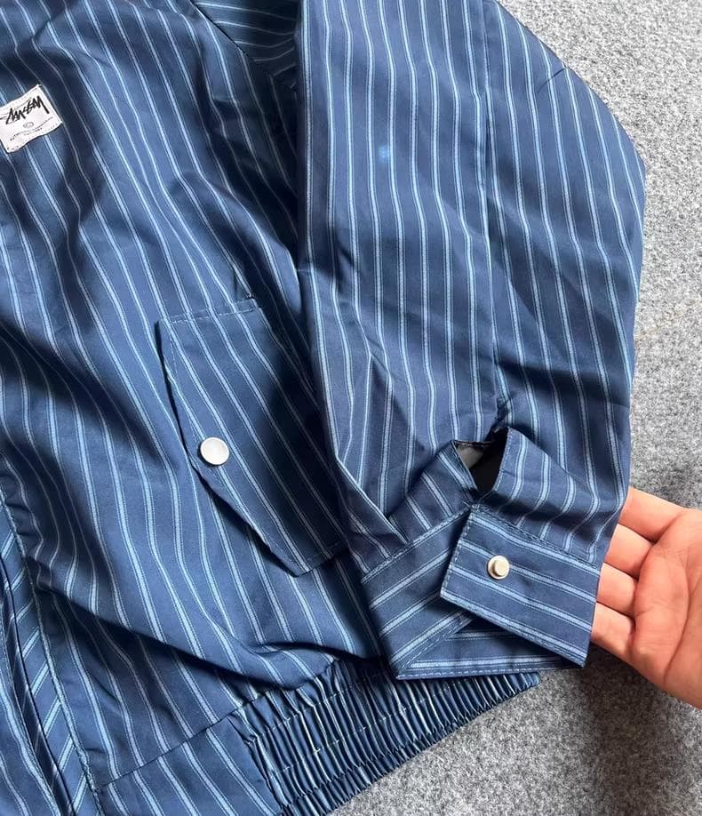 Stussy ストライプ ジップアップジャケット