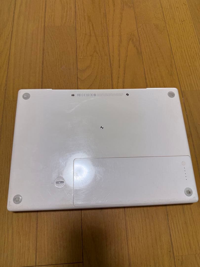 MacBook ホワイト 充電器付き