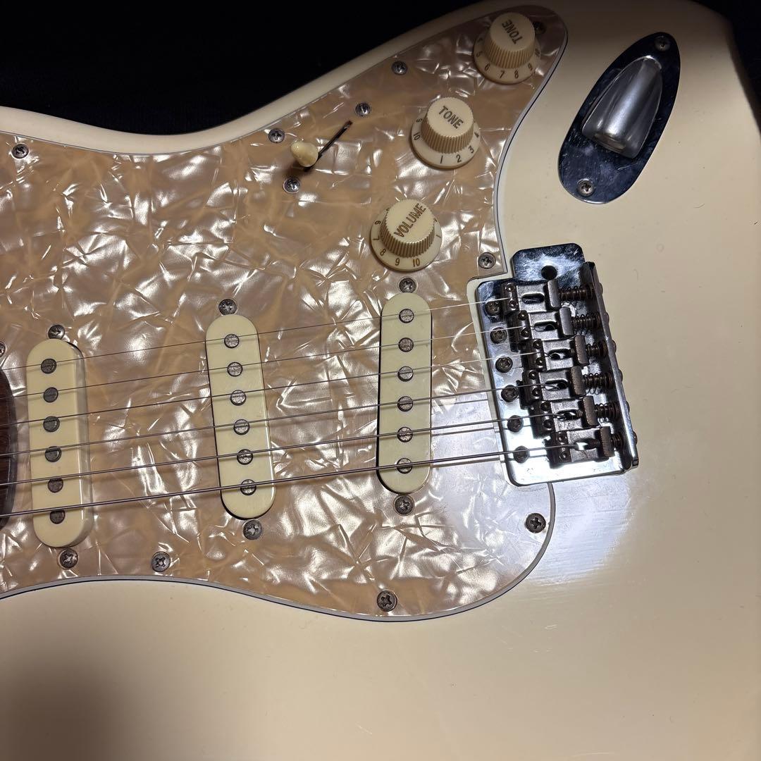 b*n様 Bacchus BST-350 エレキギター