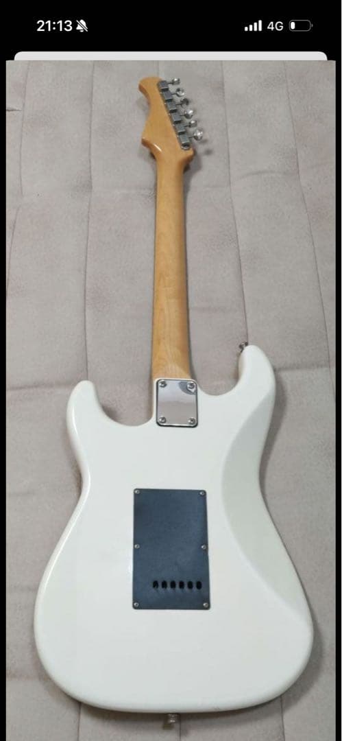 b*n様 Bacchus BST-350 エレキギター