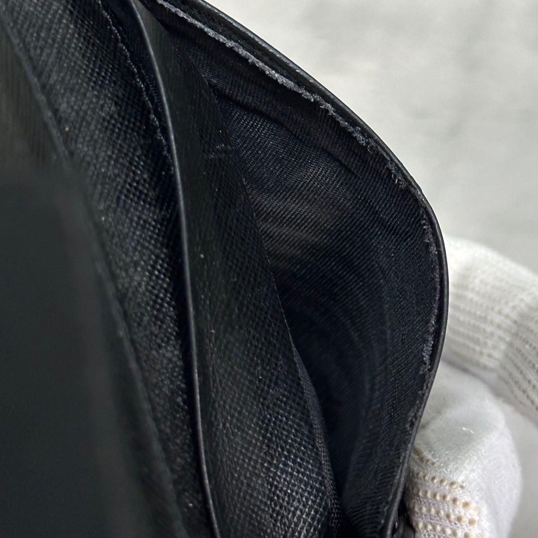 PRADA プラダ　折り財布　ラウンドジップ　ナイロン　三角ロゴ　ブラック