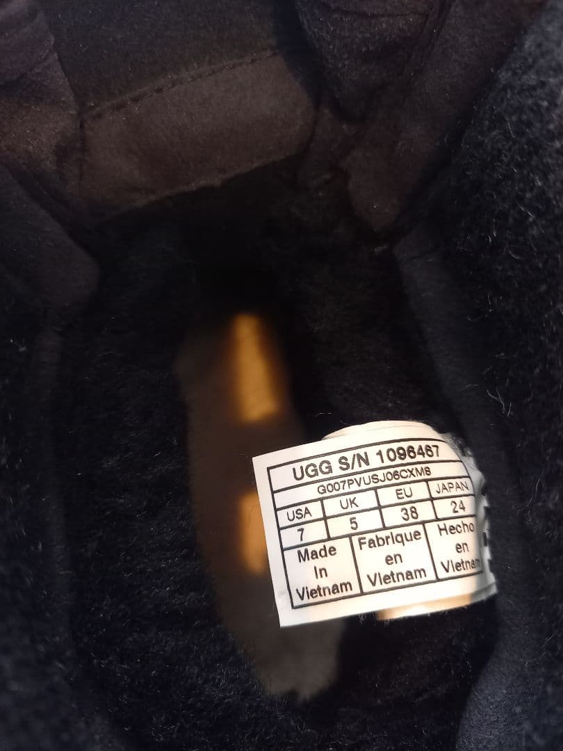 UGG ファー付きムートンブーツ 黒
