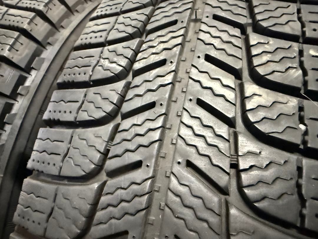 195/80R15 中古スタッドレス 4本 ハイエース キャラバン