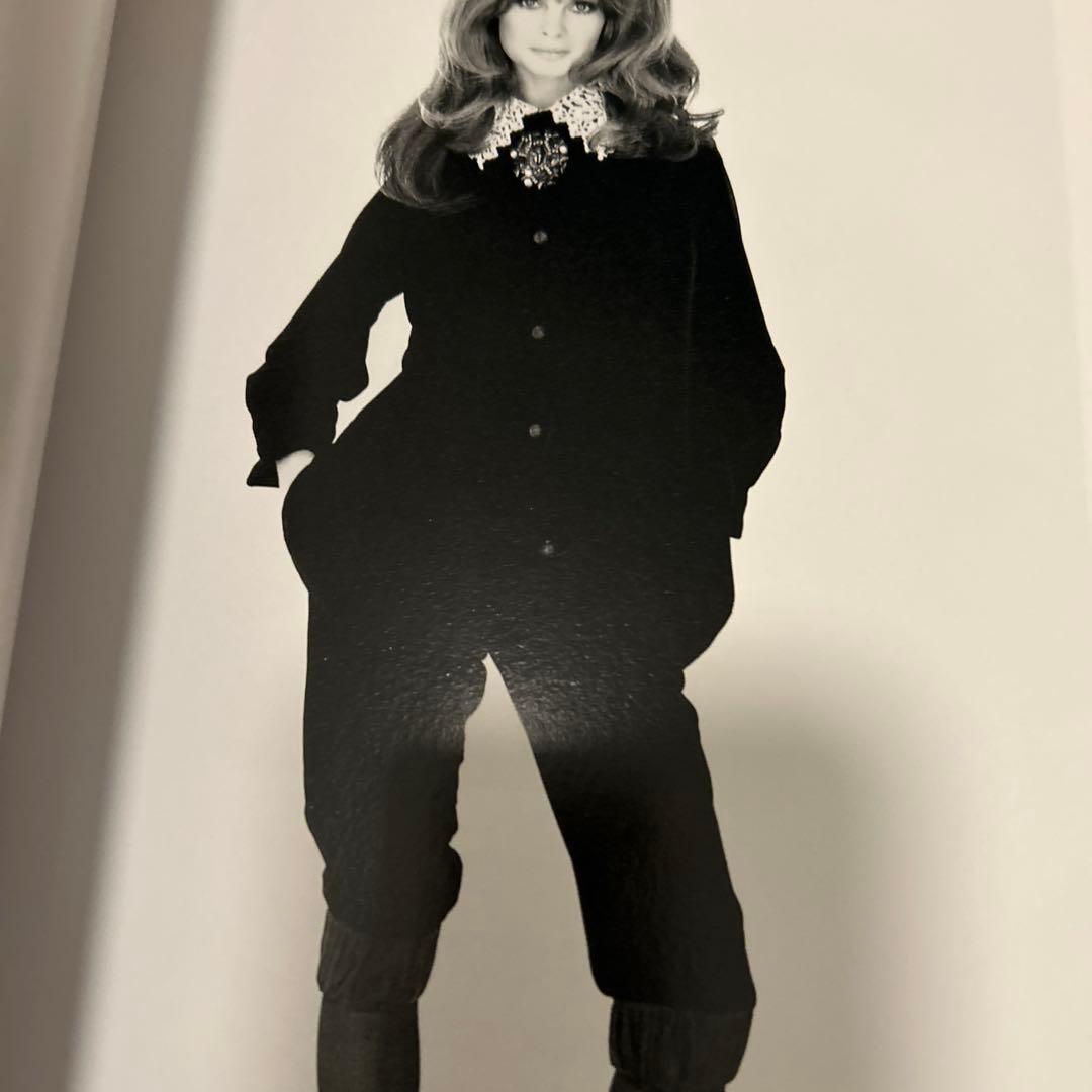 洋書 Yves Saint Laurent: