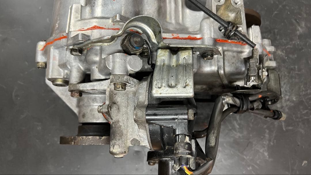 JB23後期ジムニー電気式トランスファー　ダウンギア5.7 新品純正オイルシール