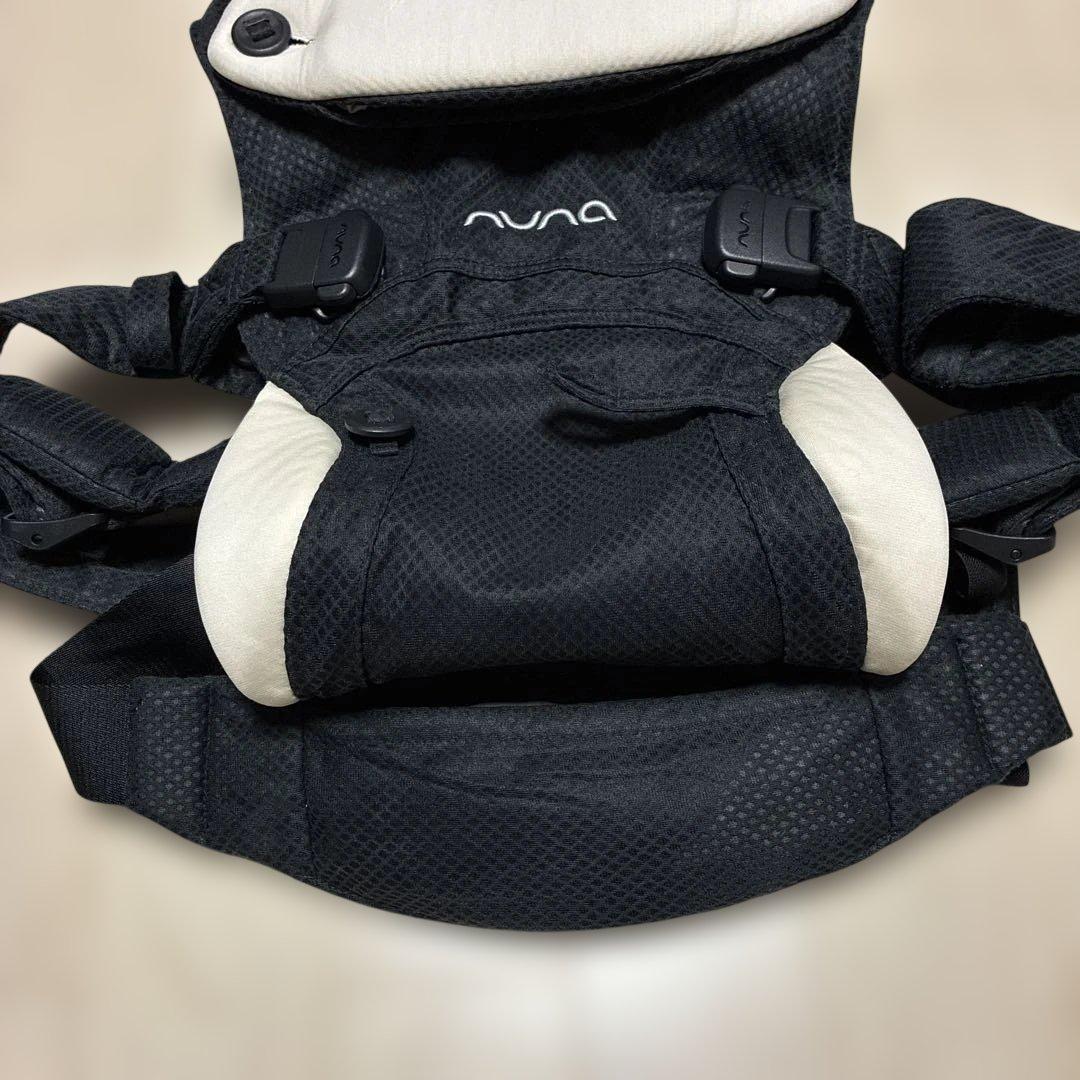 NUNA cudl clik キャビア　抱っこひも　ヌナカドルクリック　ブラック