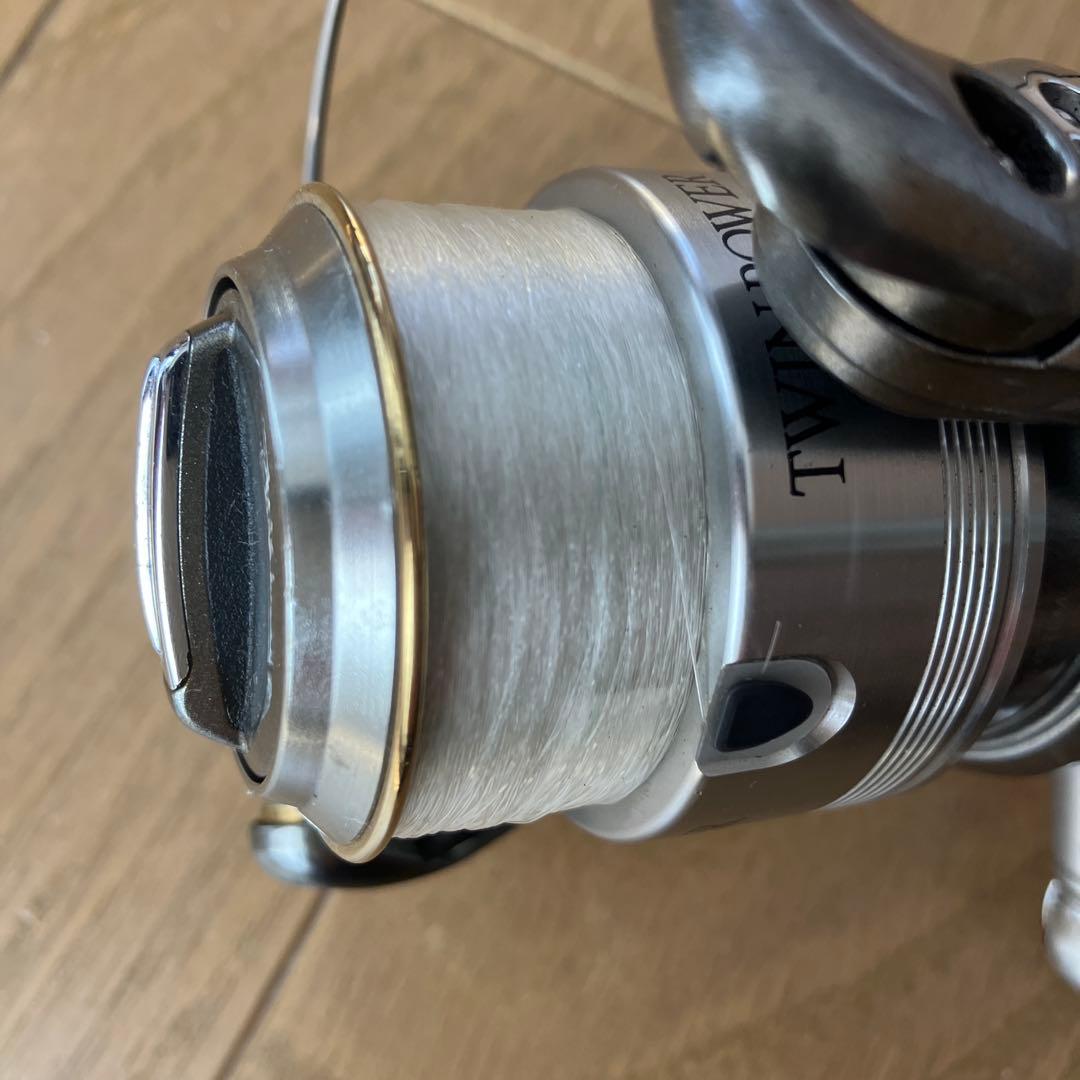 ヒロ　TWIN POWER 2000S スピニングリール