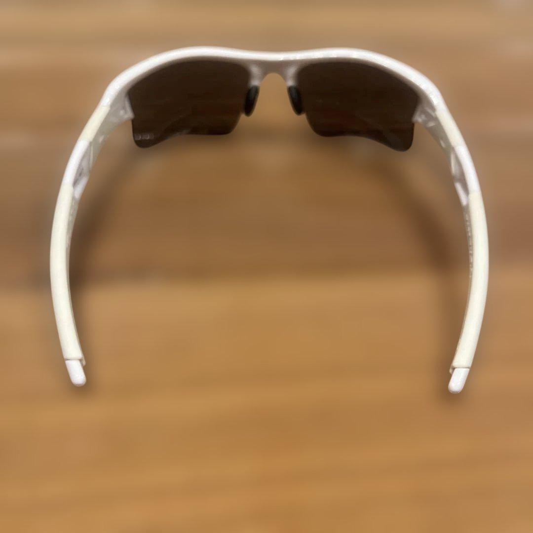 OAKLEY スポーツサングラス ホワイトフレーム ブラウンレンズ
