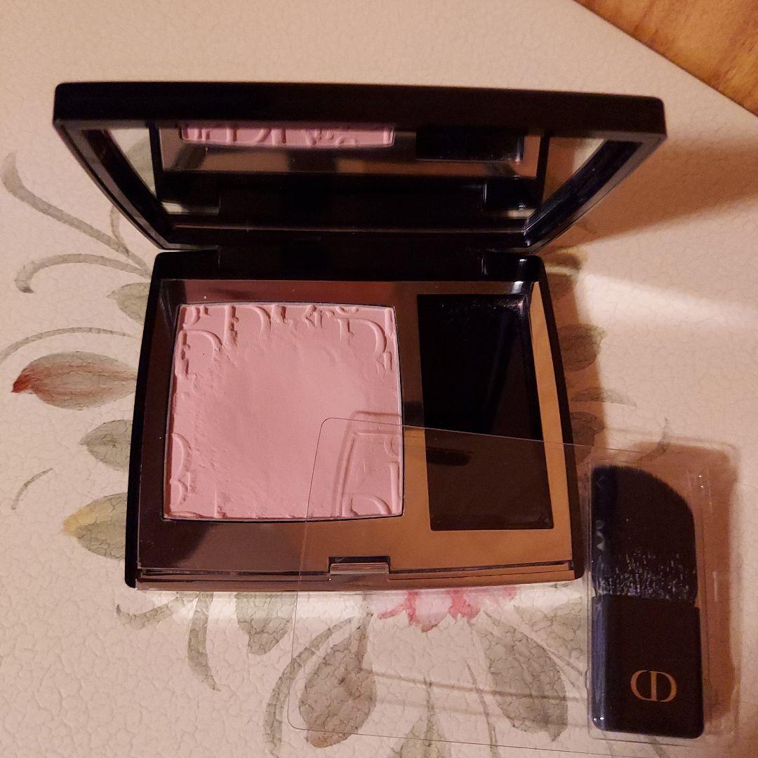Dior　ディオールスキンルージュブラッシュ　271ピンクマニア