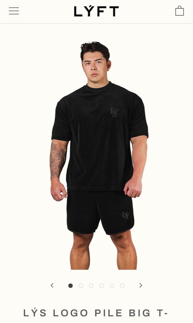 LYFT 完売品ブラック Tシャツ ショートパンツ