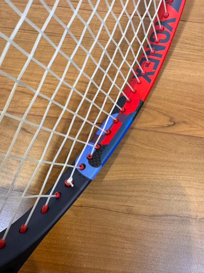 （美品）YONEX VCORE 100 テニスラケット