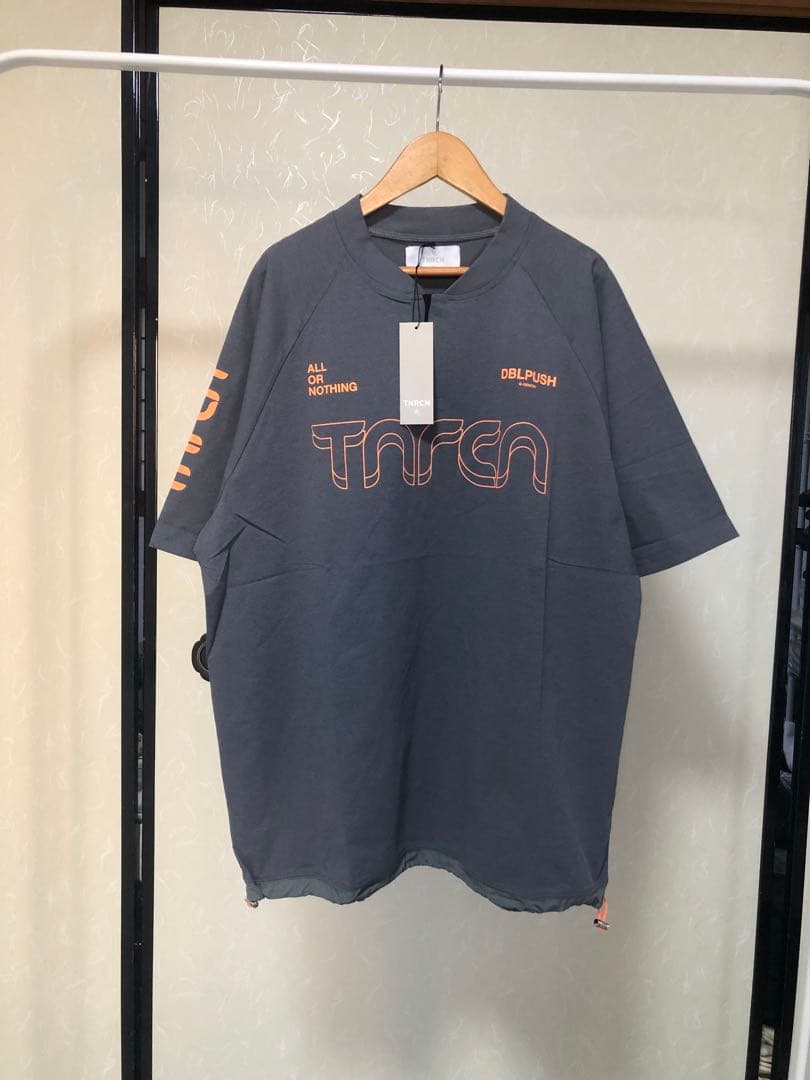 TNRCN ゴルフ　シャツ　GOLF RUFFLOG