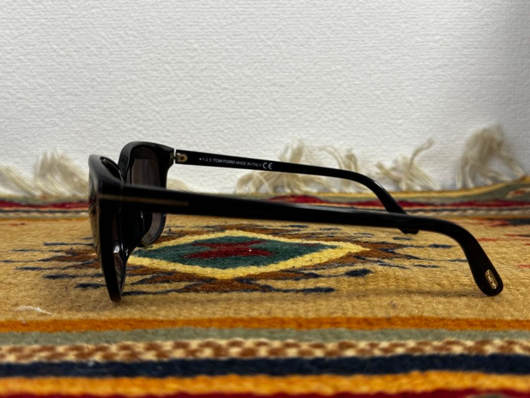 TOM FORD トムフォード　サングラス　 Dana TF432-F