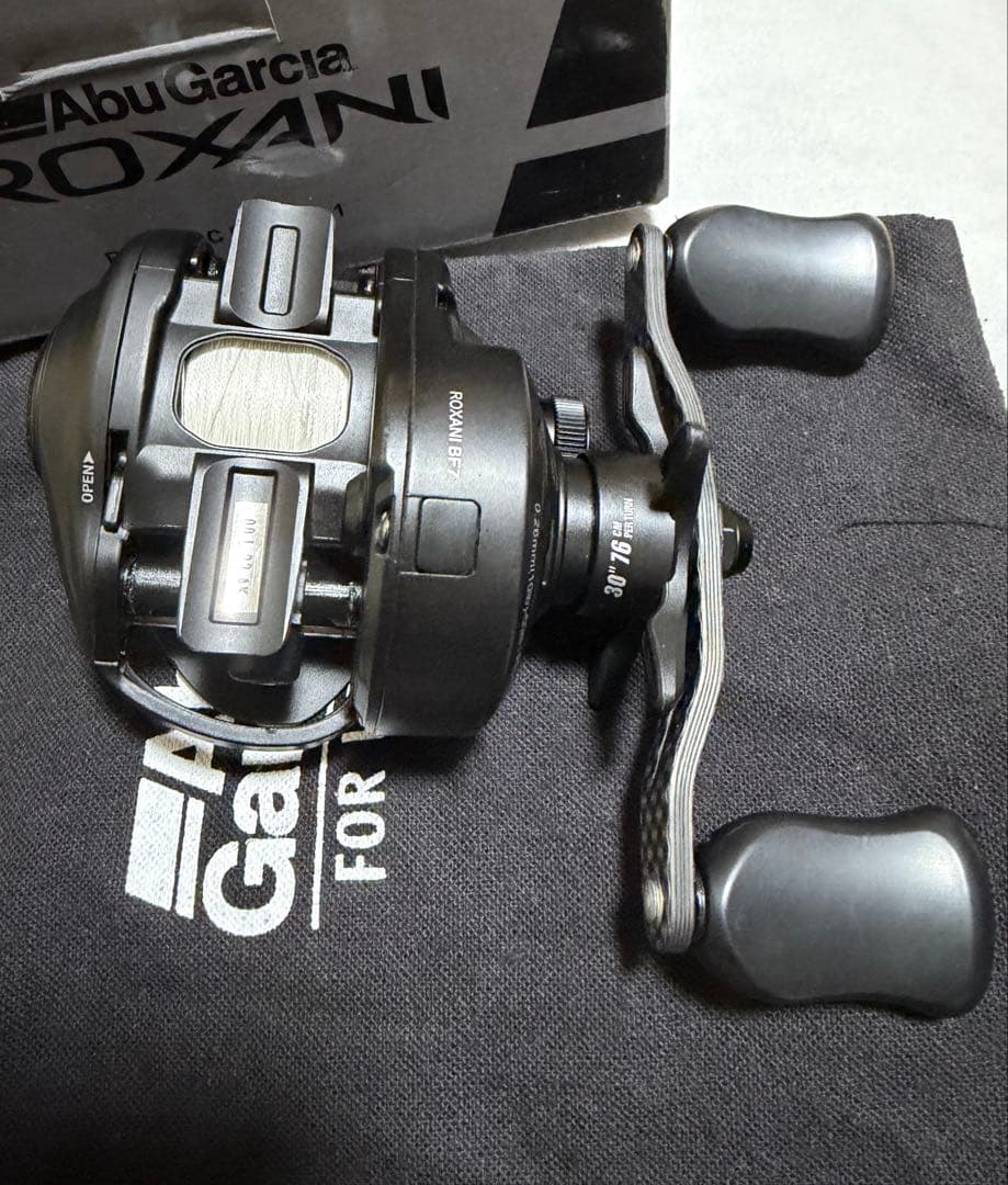 み*様 美品Abu Garcia アブガルシア ロキサーニ BC BF7右