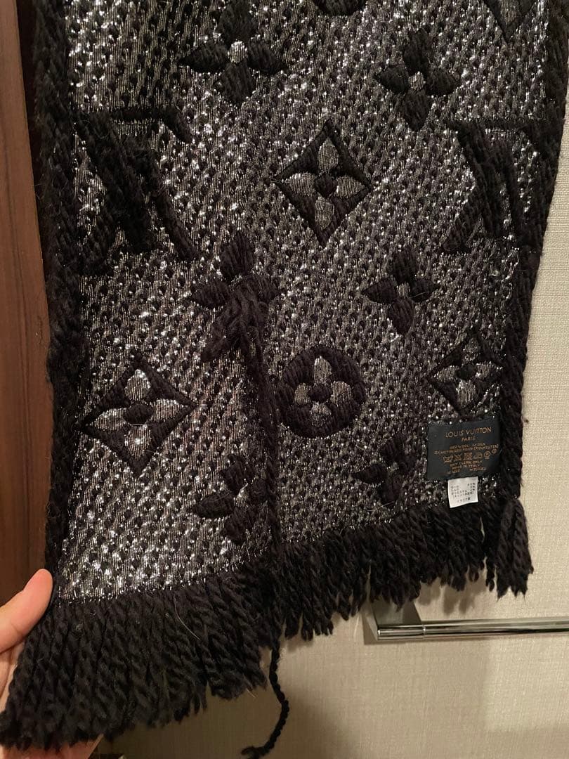 ルイヴィトン マフラー ブラック LOUISVUITTON