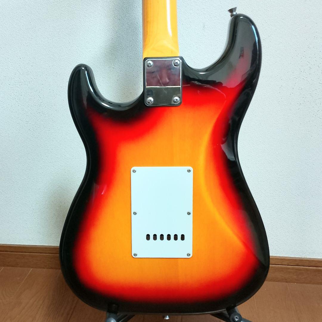 K•Garage　ストラトキャスタータイプ　エレキギター　弦は新品！