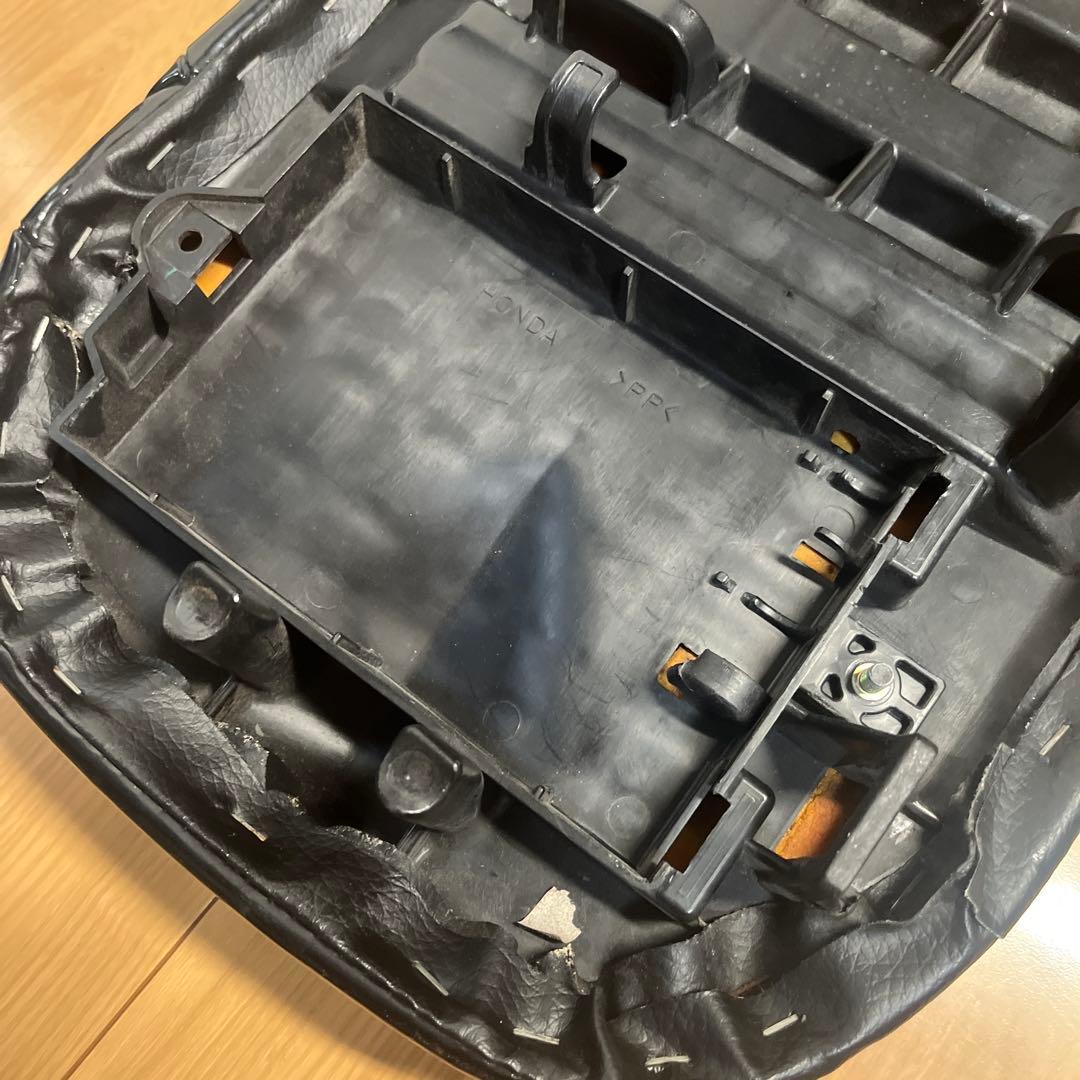 ズーマー　エナメルシート　AF58 ホンダ　シート　ZOOMER