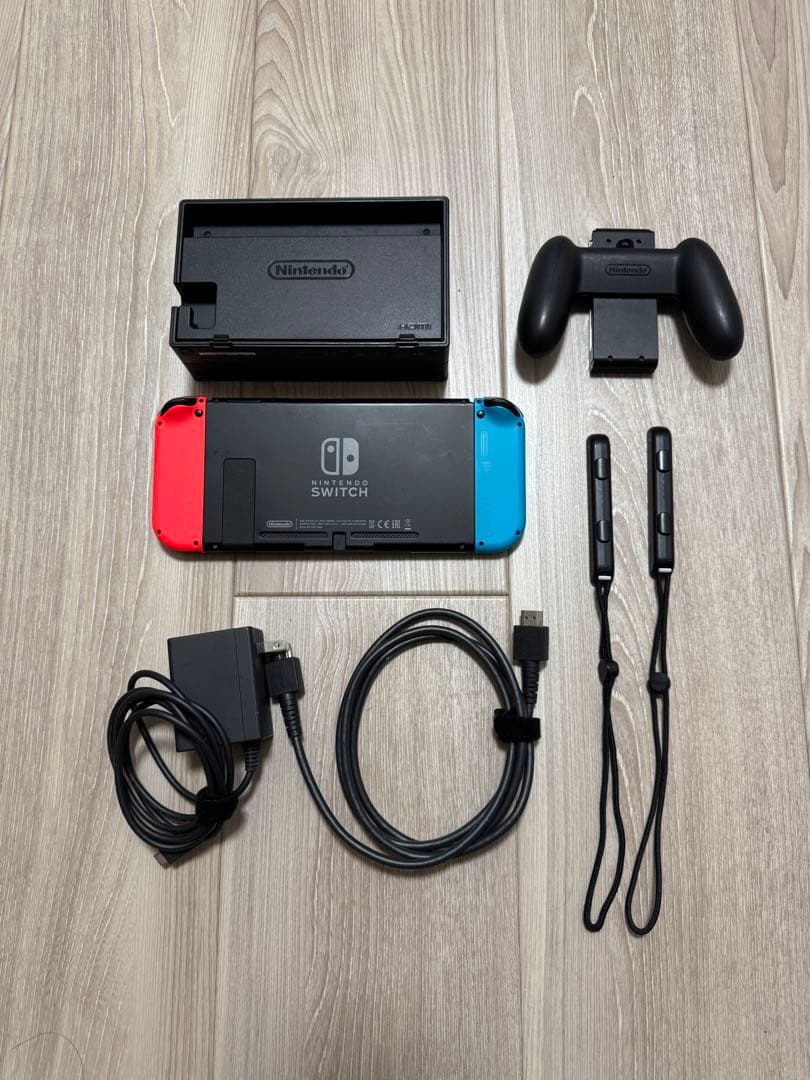 【訳あり/説明文参照】Nintendo Switch本体 赤/青　充電器ほか付き