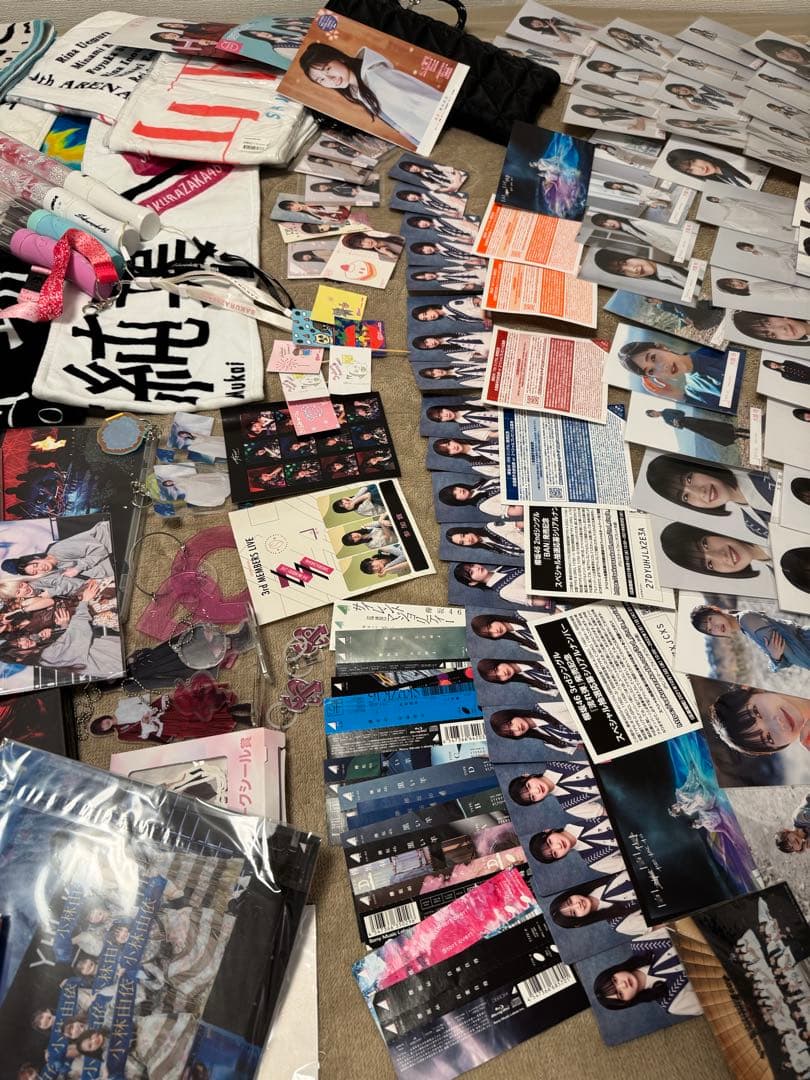 【格安】櫻坂46 グッズ ペンライト 生写真 DVD 雑誌　まとめ売りのみ