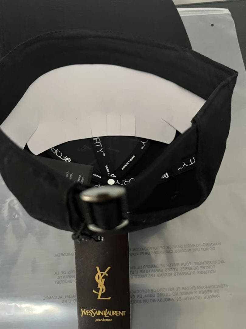 SAINT LAURENT ブラック ベースボールキャップ 9FORTY