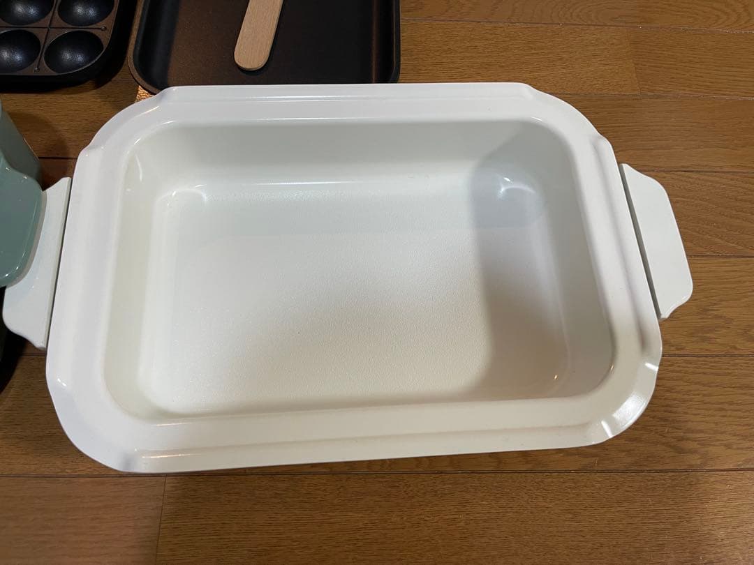 ブルーノ　ホットプレート 動作確認でお湯沸かしたのみ　鍋　たこ焼き　平面グリル