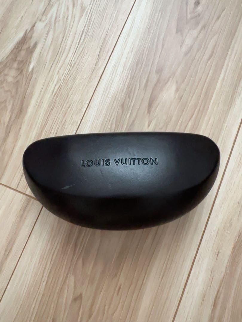 LOUIS VUITTON ウルスラストラス ラインストーン サングラス