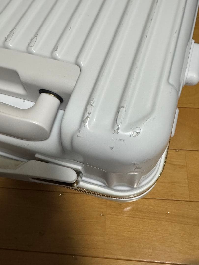w*️様 muta ムータ スーツケース キャリーケース ホワイト 32L 機内