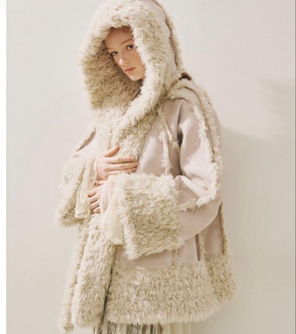 【完売商品】J1U by LA BELLE ETUDEムートンマフラー週末値下