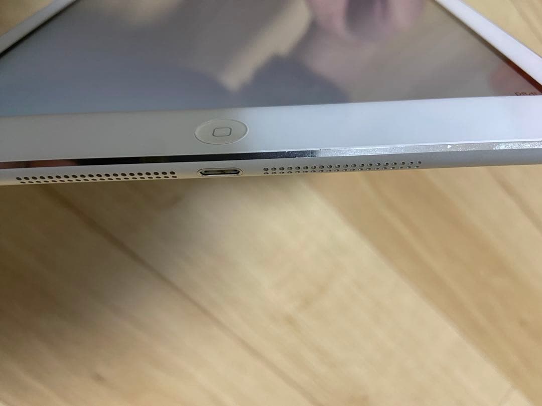iPad Air本体 MD790J/A