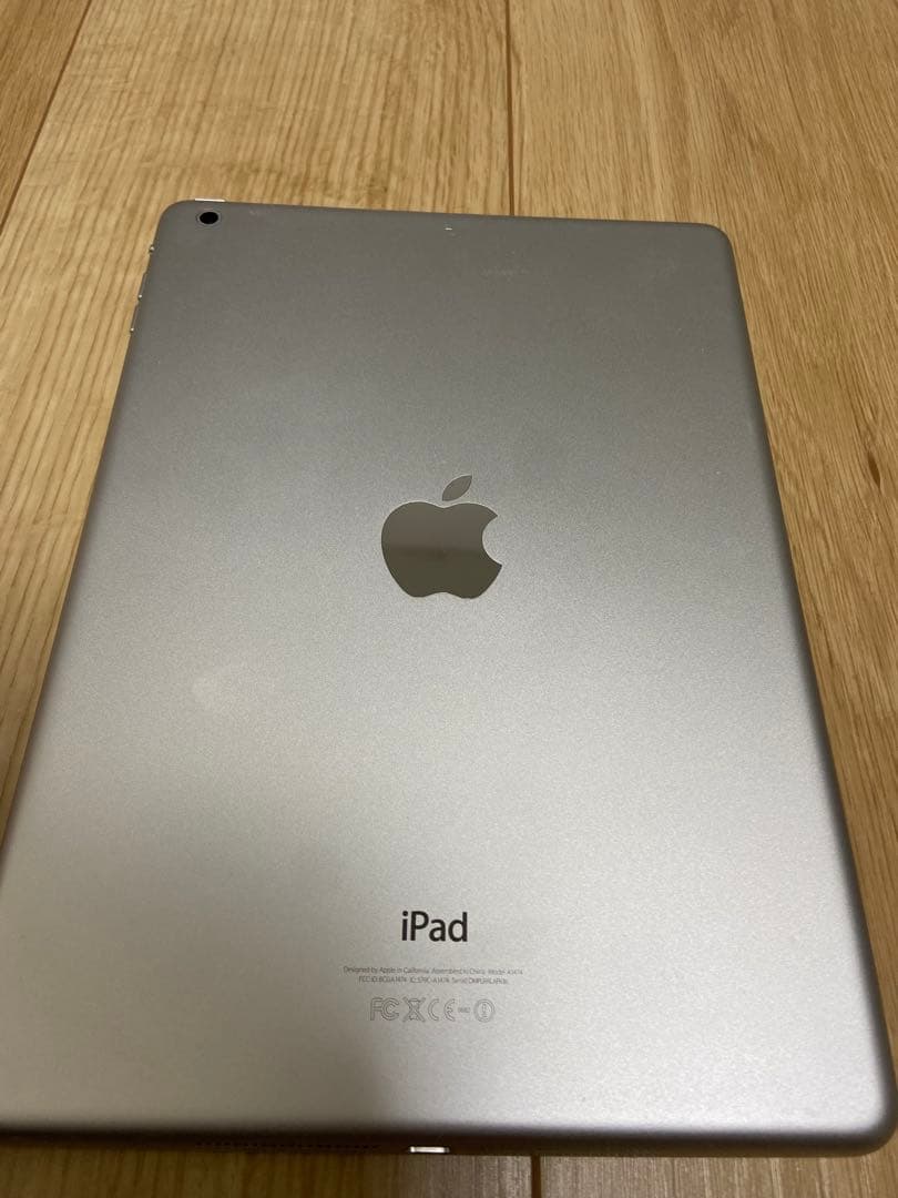 iPad Air本体 MD790J/A