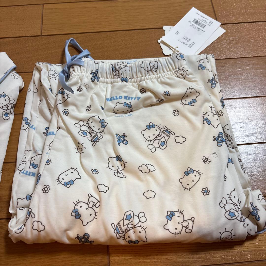 完売品☆新品☆スナイデルホーム☆ハローキティ☆総柄☆シャツとロングパンツ☆セット