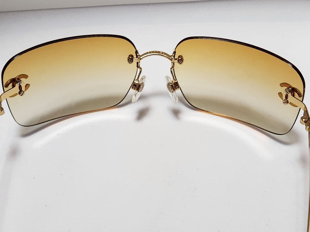 CHANEL ラインストーン サングラス　オレンジ系　シャネル