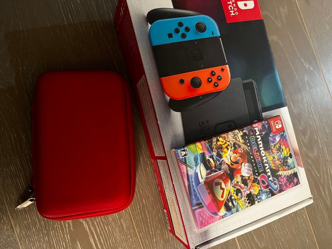 Nintendo Switch 本体　マリオカート8デラックス