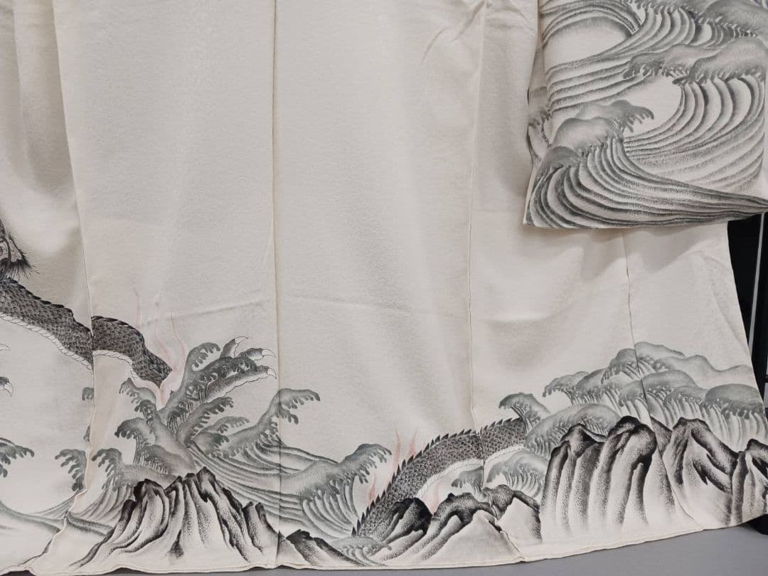 ★お値下げ★振袖 訪問着白地 龍 手描き 銀糸 新品未仕立て
