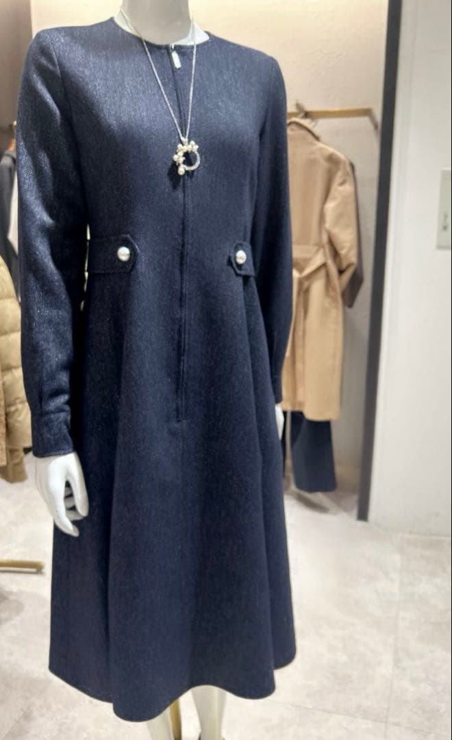 Rene2024 ♡✨最新価格✨パールボタンワンピース同素材コサージュ付き