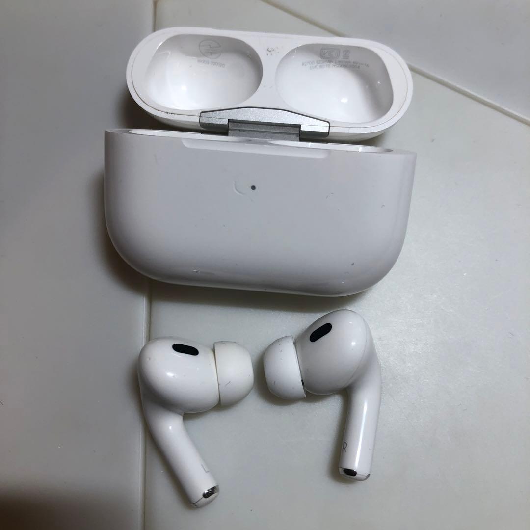 Apple AirPods Pro 第2世代　lightning