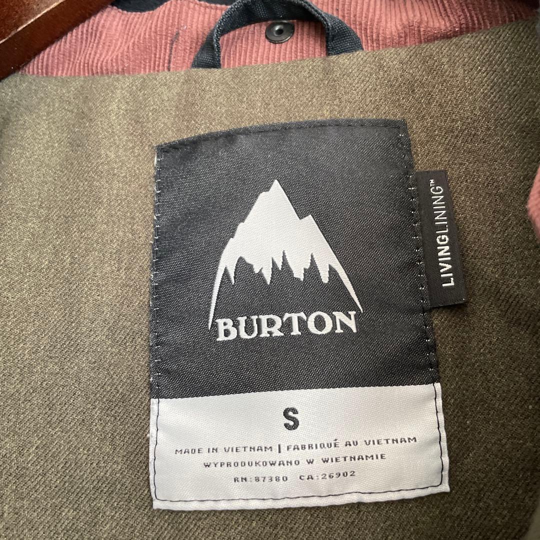 BURTON 迷彩柄 スノーボードウェアＳ値下げ