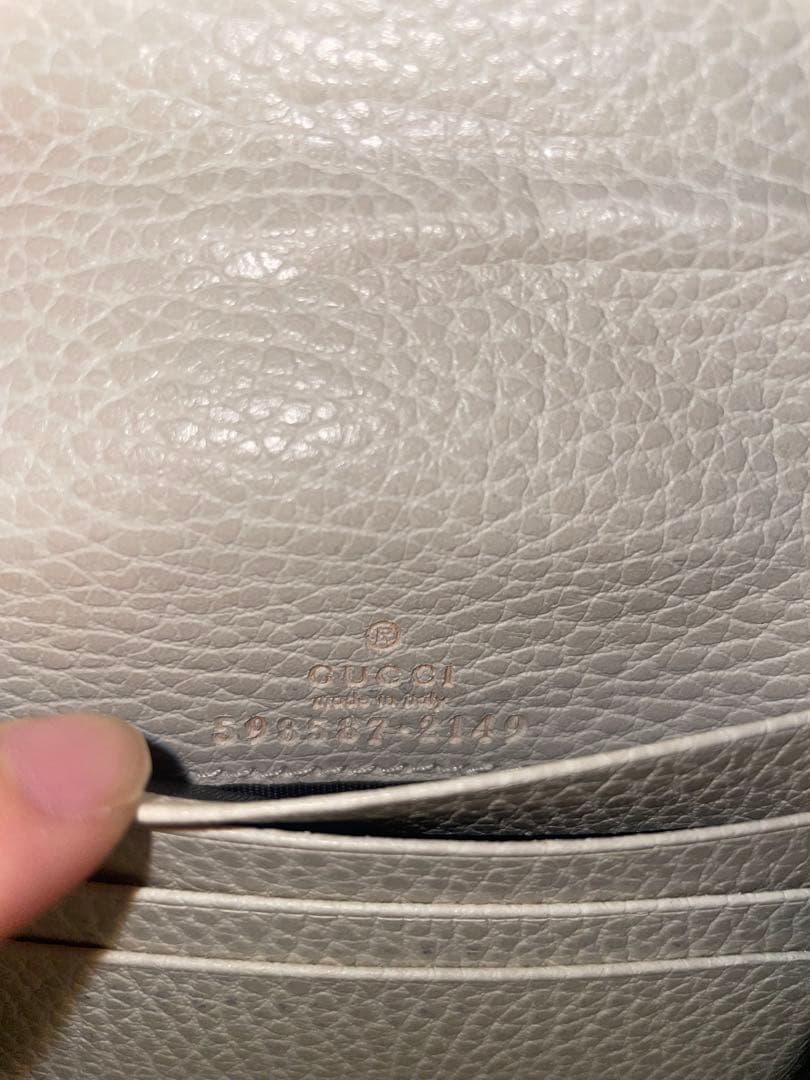 GUCCI 二つ折り財布 ホワイト