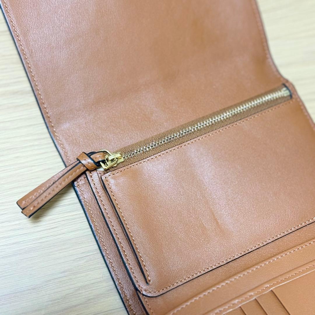 Chloé ブラウンレザー 二つ折り財布