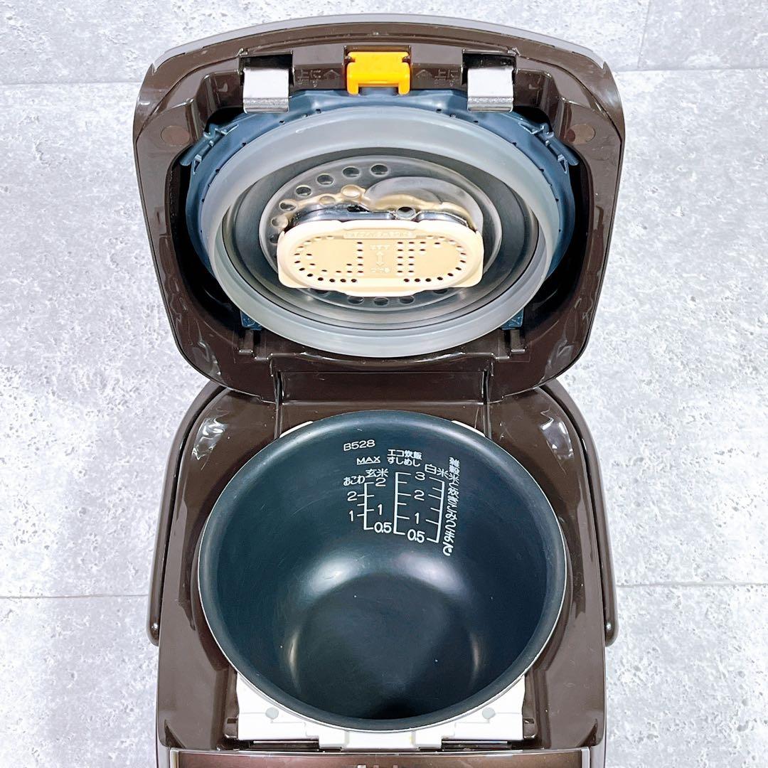 美品 ZOJIRUSHI NP-RM05 圧力IH炊飯器 3合炊き ブラウン