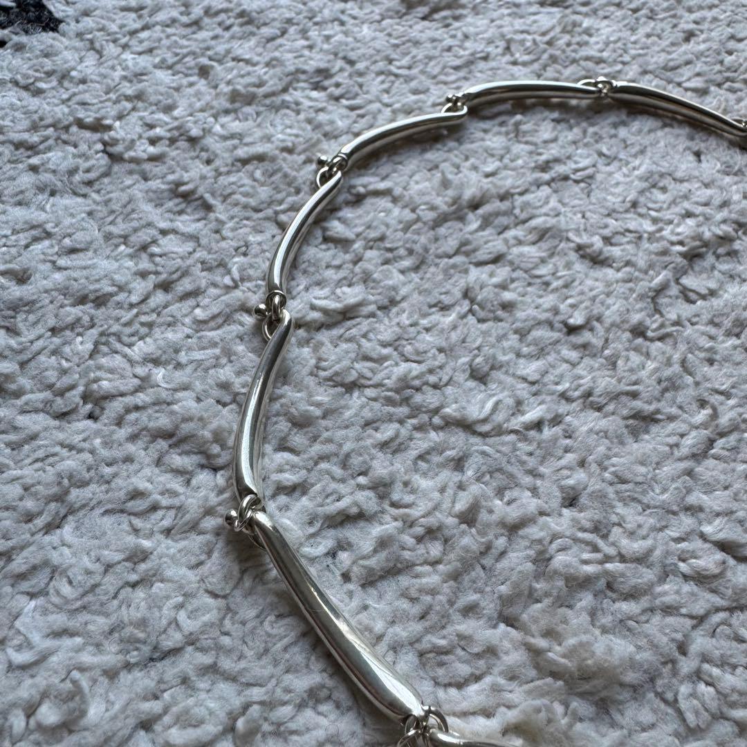 ぽ*ん様 here‘s RENEE SWIRL LINE NECKLACE