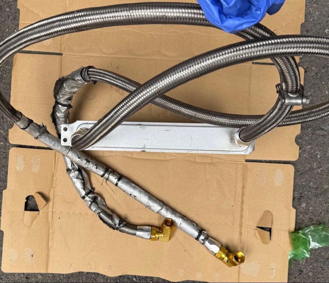 メーカー不明　オイルクーラー インプレッサ GDBより取り外し